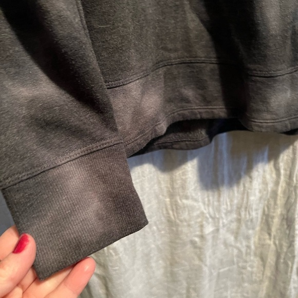 Universal thread hoodie. Tiedye black and gray. Size small. - Picture 2 of 6